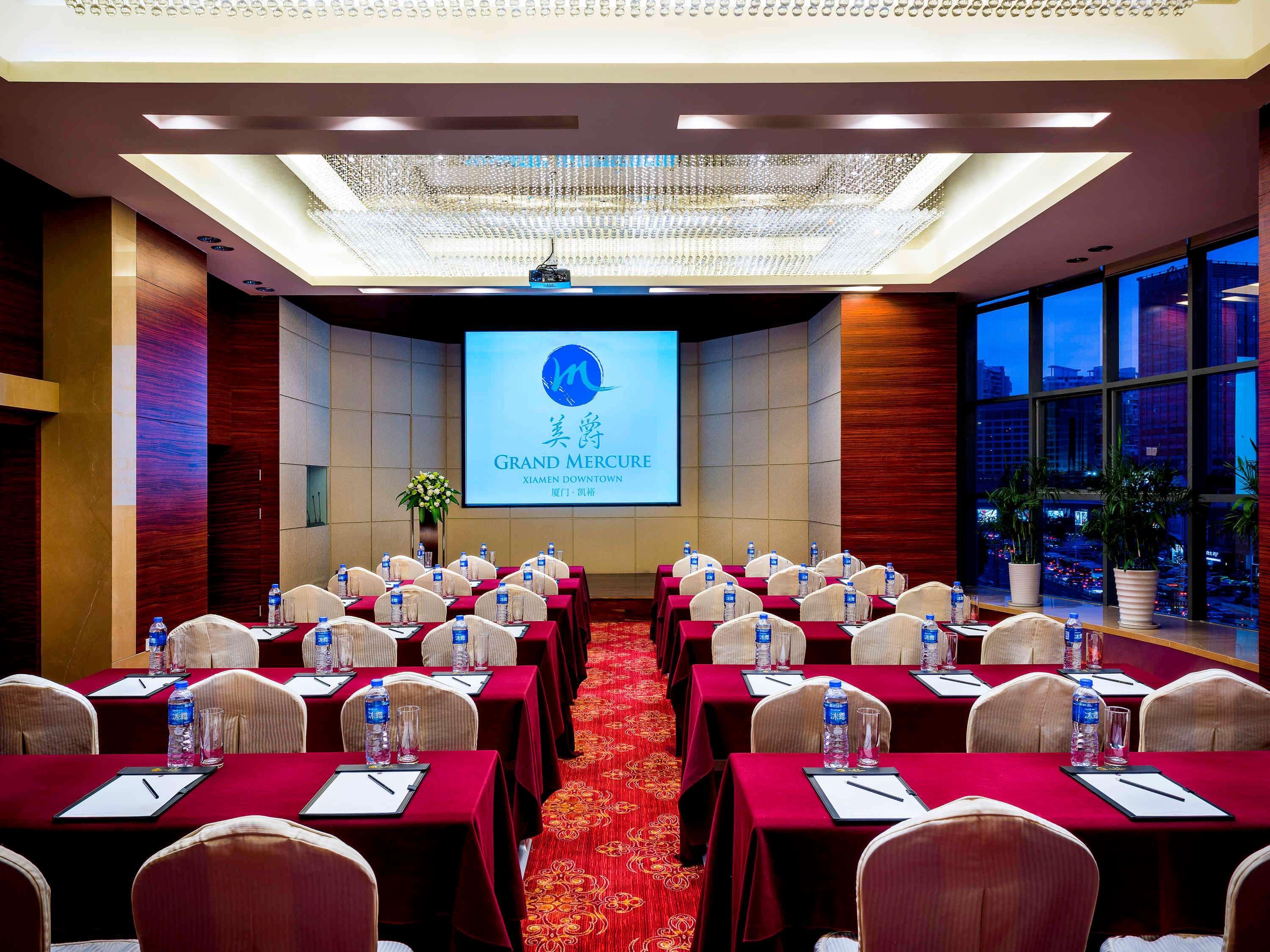 Grand Mercure Xiamen Downtown-Free Welcome Fruit & Metro Station Exterior foto