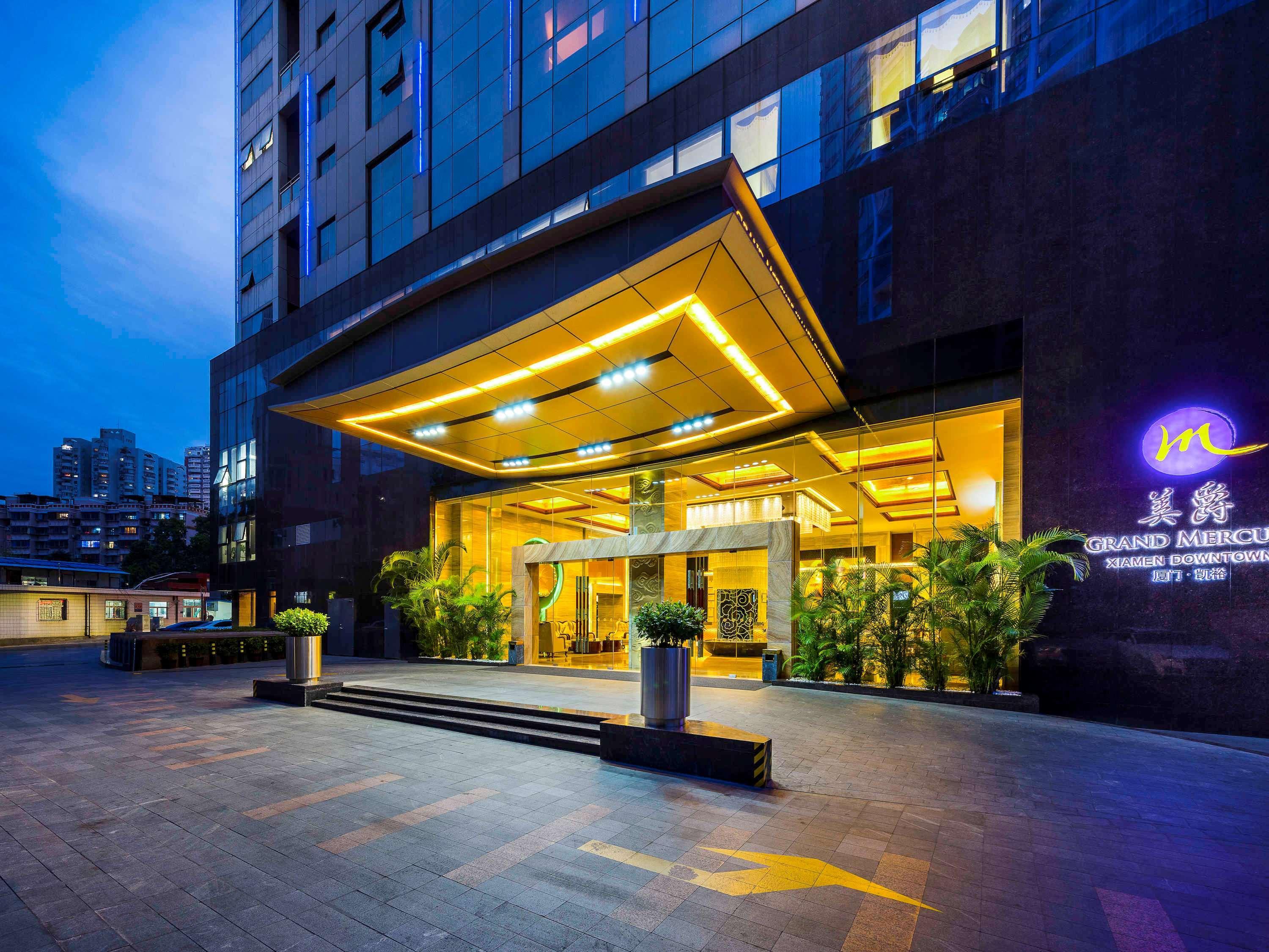 Grand Mercure Xiamen Downtown-Free Welcome Fruit & Metro Station Exterior foto